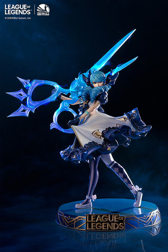 Holy Seamstress Gwen 1/6 Scale Figure