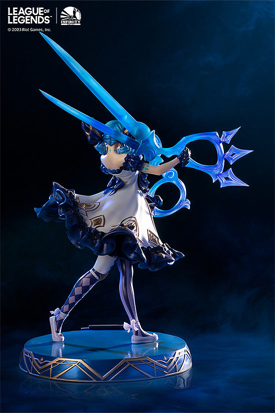 Holy Seamstress Gwen 1/6 Scale Figure