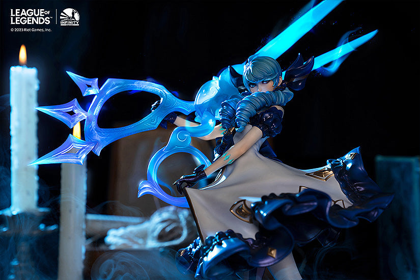 Holy Seamstress Gwen 1/6 Scale Figure