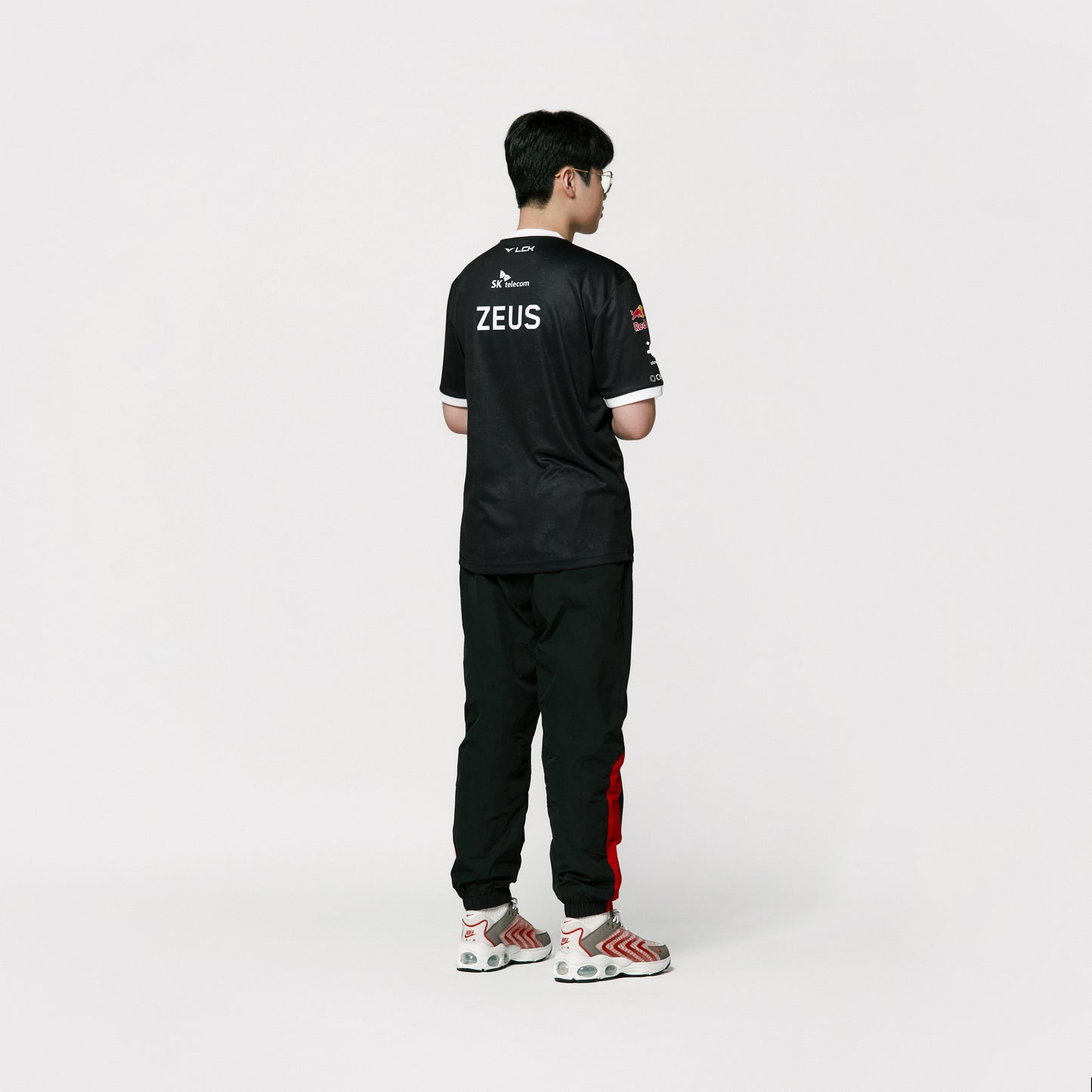Zeus T1 Spring Uniform 2023